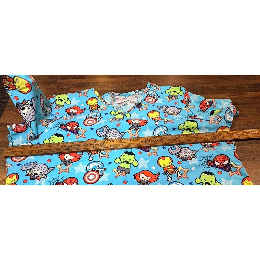 Marvel nurse scrub top, size 2XL.  Uniform, Spider-Man, hulk, Avengers. - Picture 5 of 6
